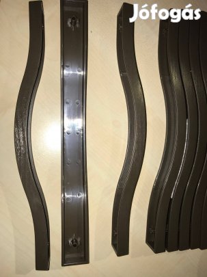 Eladó 8db új modern barna fa hatású műanyag bútor fogantyú