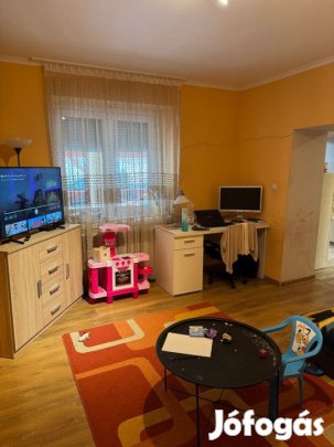 Eladó 90 nm-es Családi ház Vácszentlászló