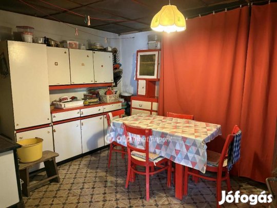 Eladó 90 nm-es ház Nagyalásony