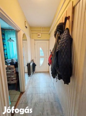 Eladó 90 nm-es tégla lakás Szeged Fogarasi utca