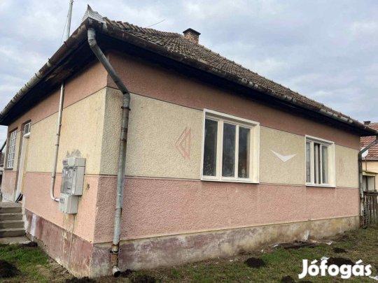 Eladó 91 nm-es Felújítandó Családi ház Nagyhegyes