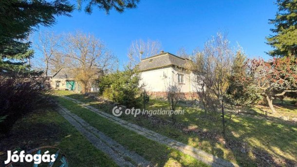 Eladó 92 nm-es ház Bakonypéterd