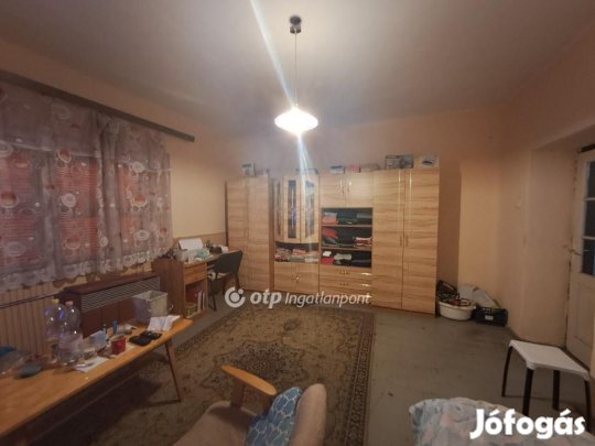 Eladó 92 nm-es ház Kenderes