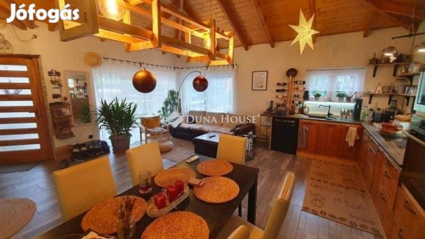 Eladó 92 nm-es ház Kiskunlacháza