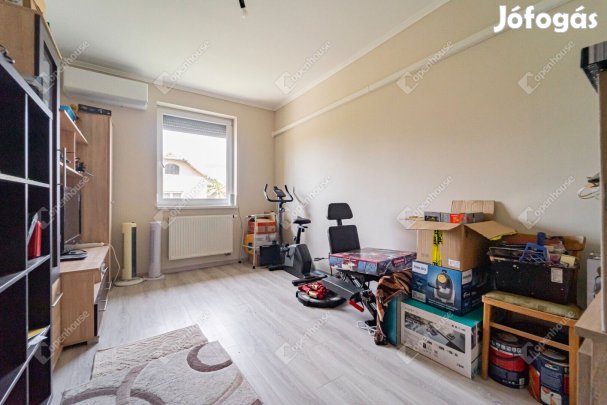 Eladó 92 nm-es lakás Monor