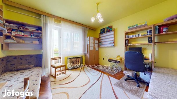 Eladó 92 nm-es lakás Nyíregyháza