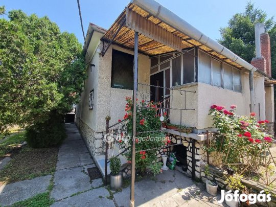 Eladó 93 nm-es ház Pápa