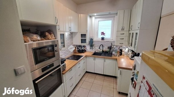 Eladó 95 m2, 4s szobás, tégla ház, Vecsés