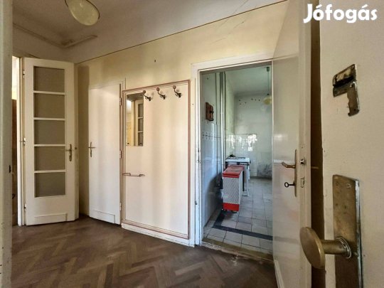 Eladó 95 m2 ház 255 m2 telekkel Budapest Zugló Törökőr