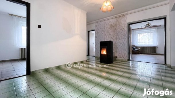 Eladó 95 nm-es ház Markotabödöge
