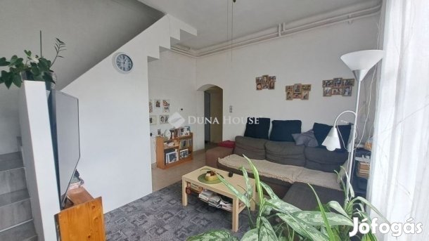 Eladó 95 nm-es ház Vecsés