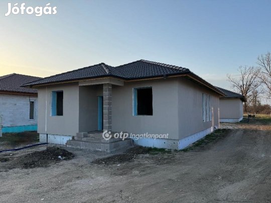 Eladó 96 nm-es ház Miskolc