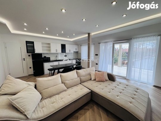 Eladó 96 nm-es lakás Harkány