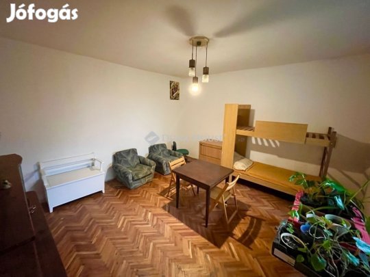 Eladó 97 nm-es ház Eger