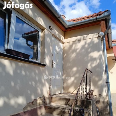 Eladó 97 nm-es ház Pécs