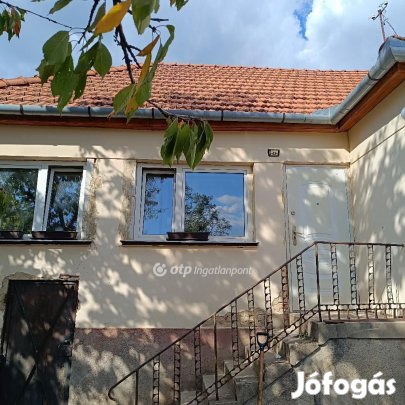 Eladó 97 nm-es ház Pécs