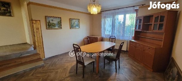 Eladó 97 nm-es lakás Győr