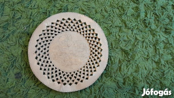 Eladó A Képeken Látható Fa Tányér
