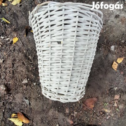 Eladó A Képeken Látható Fonott Kosár