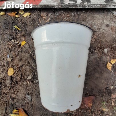 Eladó A Képeken Látható KB. 12 Literes Régi Vödör