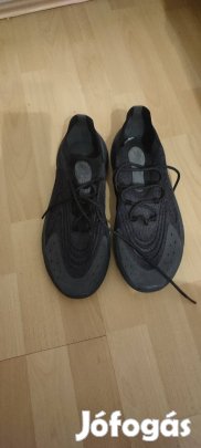 Eladó Adidas sport cipő