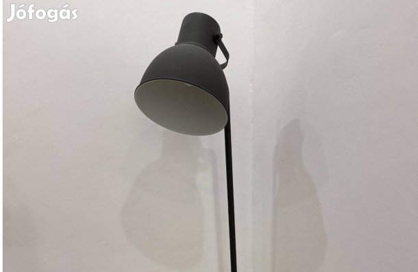 Eladó Állólámpa álló lámpa fekete izzóval