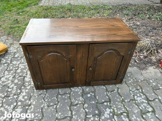 Eladó Antik kisszekrény