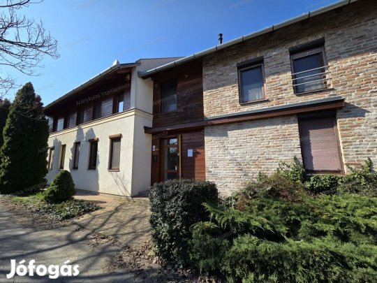 Eladó Apartman Gyulán!