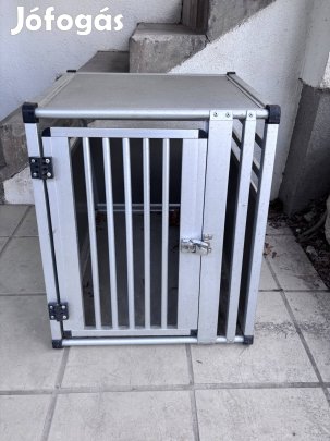 Eladó Autós kutyaszállító közepes méret