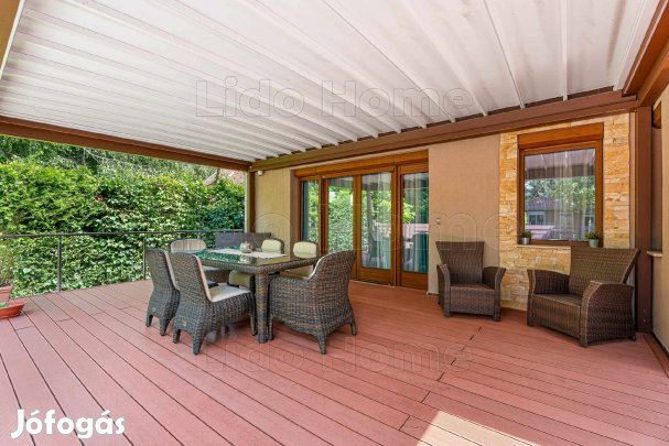 Eladó Balaton-part közeli lakóház Siófokon!