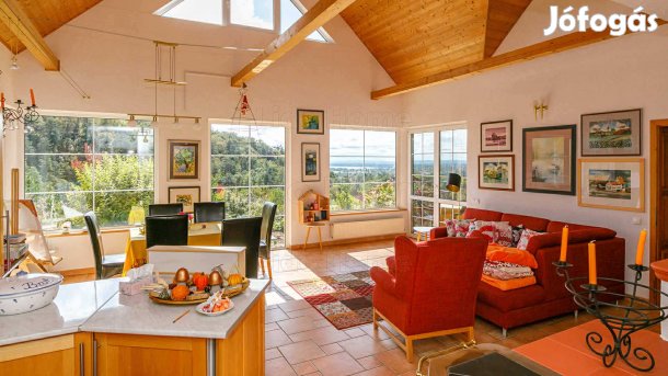 Eladó Balatoni Örök panorámás Gyenesdiási Családi ház