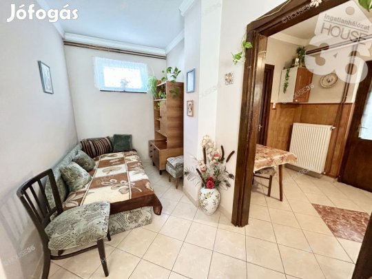Eladó Ballószögben nappali + 3 szobás szigetelt családi ház!
