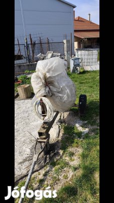 Eladó Beton keverő
