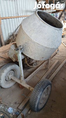 Eladó Betonkeverő