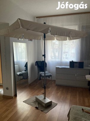 Eladó Bézs Napernyő Gránit talppal