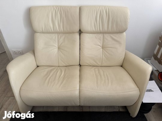 Eladó Bőr kanapé