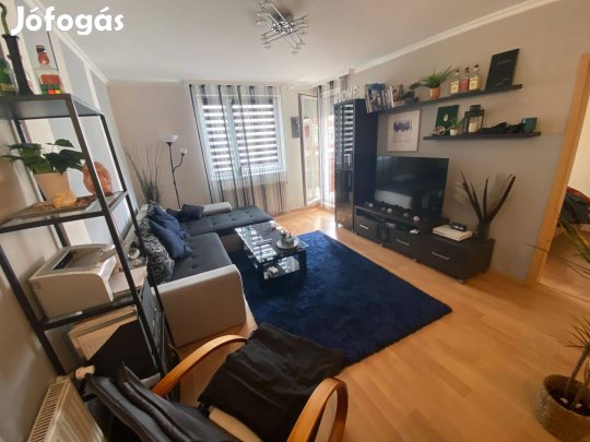 Eladó Budapest-belvárosi Lakás Mélygarázs beállóval