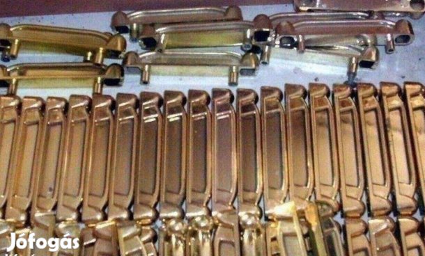 Eladó Bútor szekrény alkatrészek