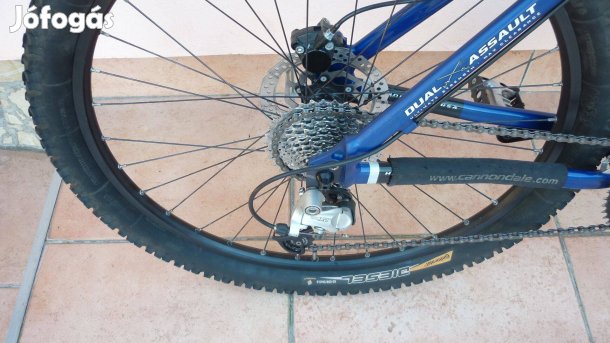 Eladó Cannondale F600-as minőségi kerékpár