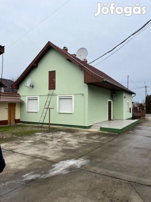 Eladó Családi ház Biharnagybajomba