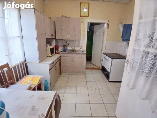 Eladó Családi ház Rédén!