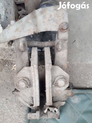Eladó Csepel teherautó alkatrészek