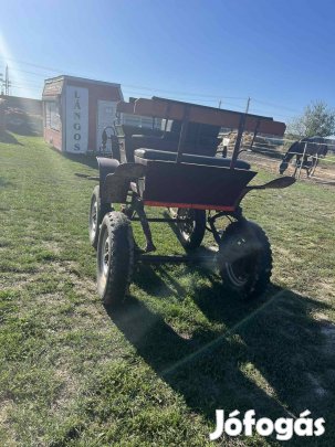 Eladó/Cserélhető jártató 