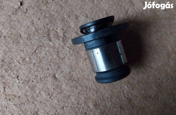 Eladó D18-as szárhoz menetfúró adapter