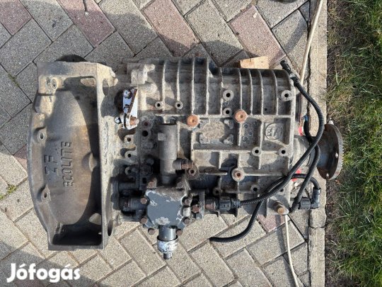 Eladó DAF LF 55.220 teherautóhoz több alkatrész: