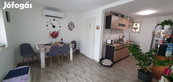 Eladó Devecser Családi Ház Veszprém Megye