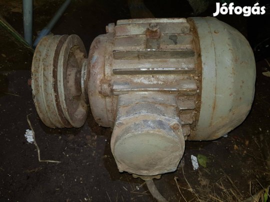 Eladó Dinamo Budapest villanymotor