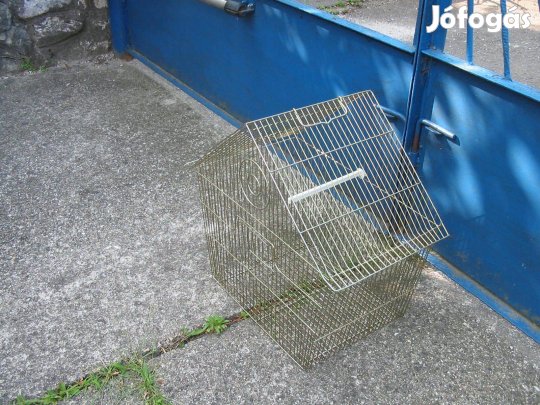 Eladó Egerben közepes méretű madárkalitka