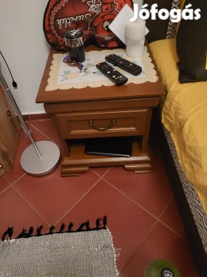 Eladó Éjjeli szekrény 2db