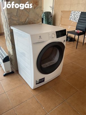 Eladó Electrolux hőszivattyús szárítógép-megkímélt,számlával